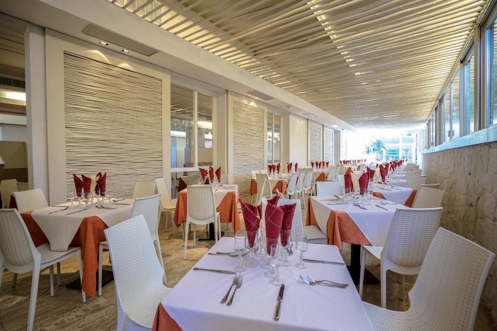 Uappala Lacona Garden & Marina